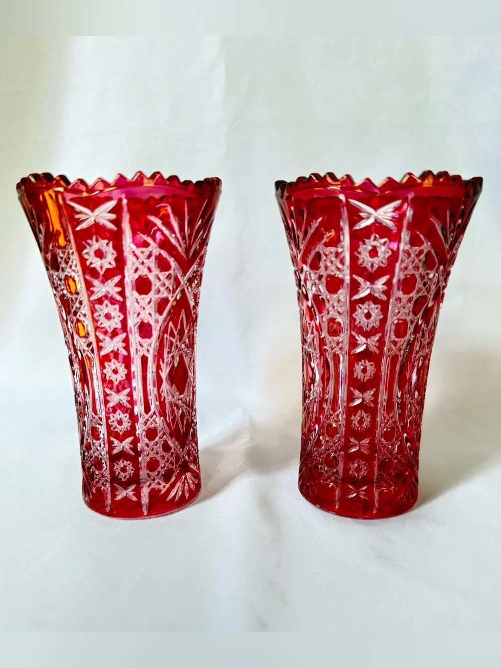 Vintage 1993 Cristal D’Arques Chesnay Rubis Cut to Clear Crystal Set of 2 Vases